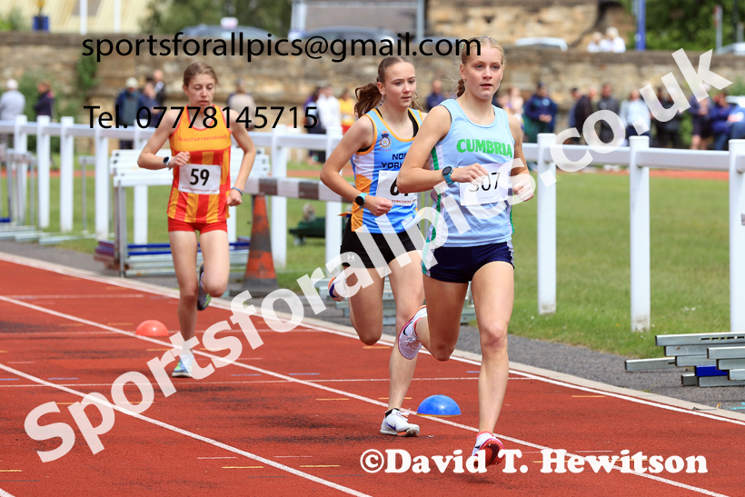 Middle Distance, 2026 Northern Schools Inter Counties, Wentworth, Hexham. Photo: David T. Hewitson/Sports for All Pics